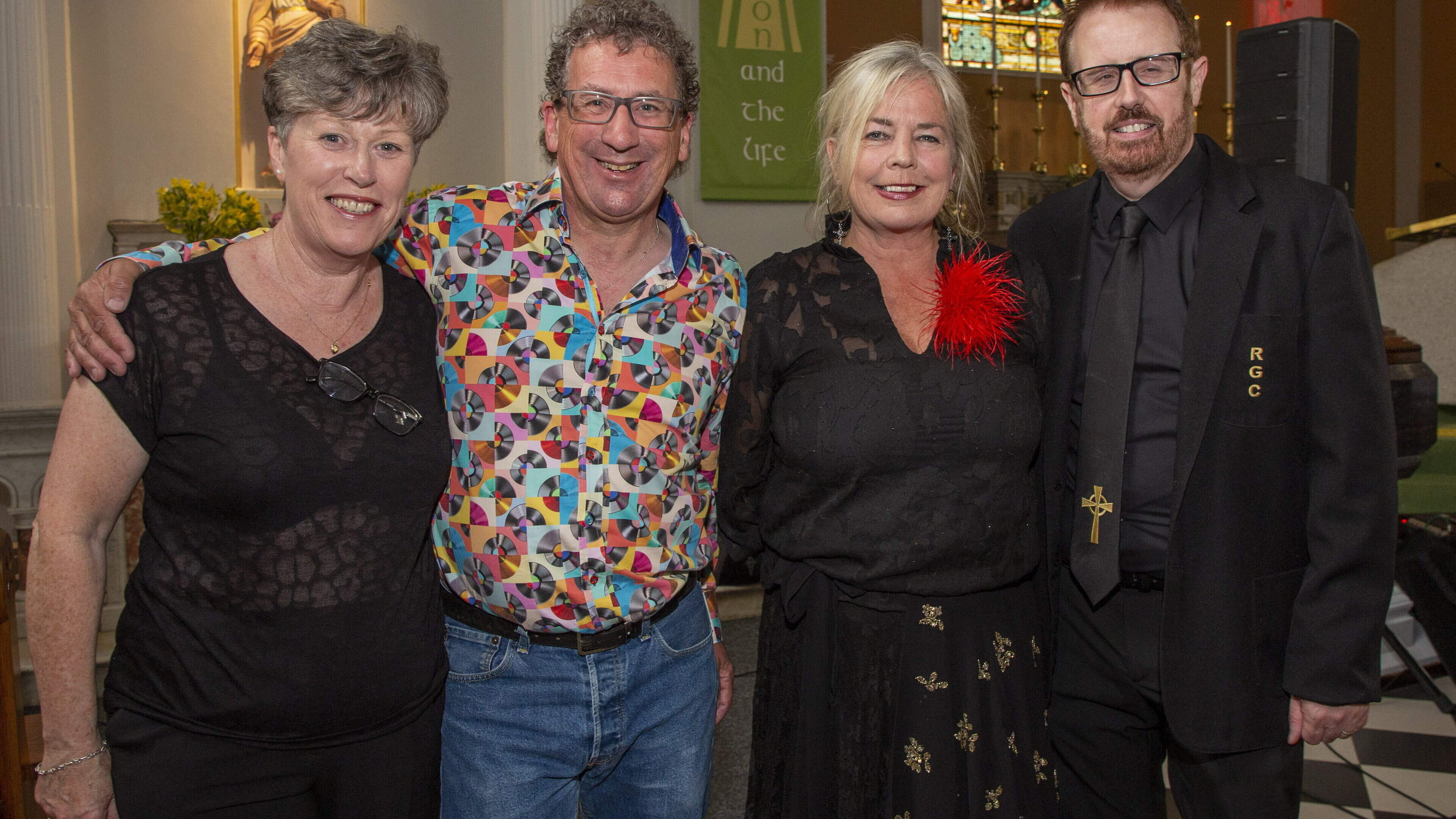 Father of Wicklow teacher who requires life-saving surgery in US performs at fundraising concert